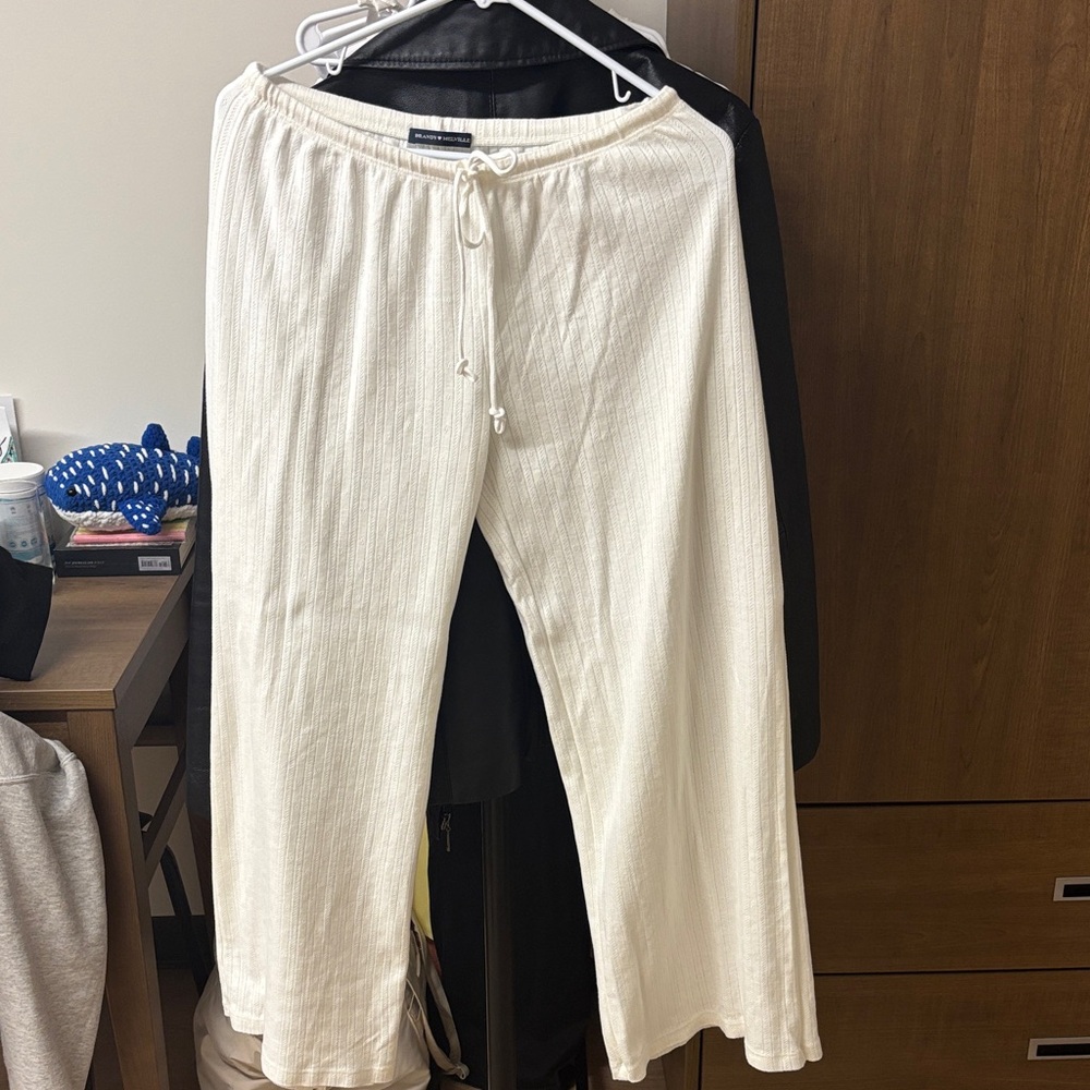 Brandy Melville Ivory Ribbed Lounge Pants
